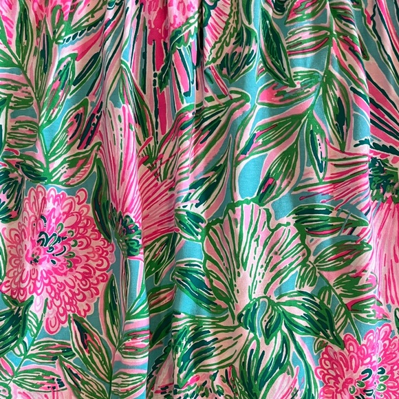 Lilly Pulitzer Parigi romper coming in hot pink EUC - Picture 2 of 4